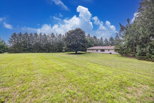 1630 Wallace Lake ROAD, West Bend, WI 53090