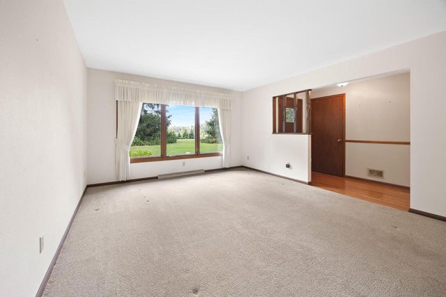 1630 Wallace Lake ROAD, West Bend, WI 53090
