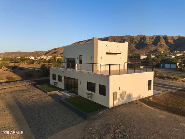 2974 W Sunrise Drive, Laveen, AZ 85339