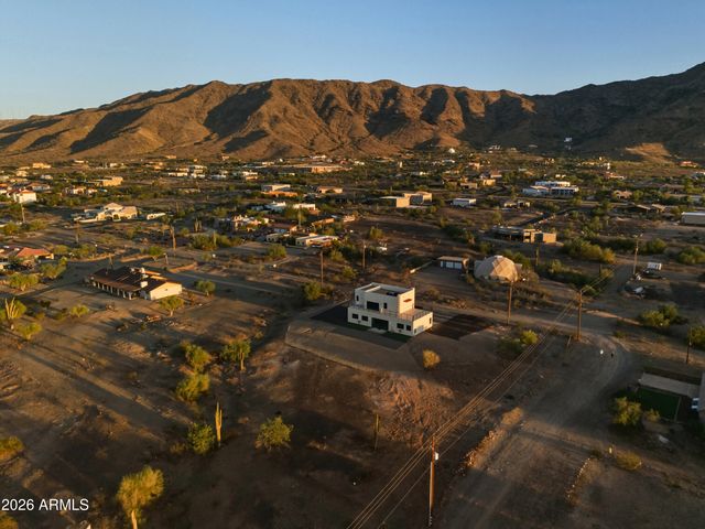 2974 W Sunrise Drive, Laveen, AZ 85339