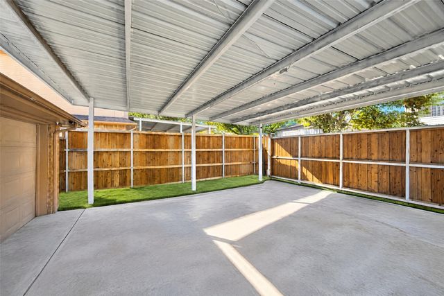 1237 STONEWALL Street, Garland, TX 75043