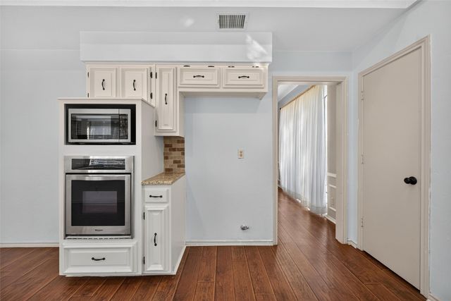 1237 STONEWALL Street, Garland, TX 75043