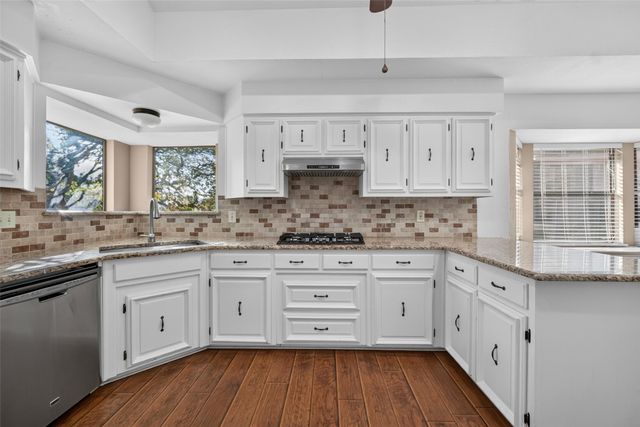 1237 STONEWALL Street, Garland, TX 75043