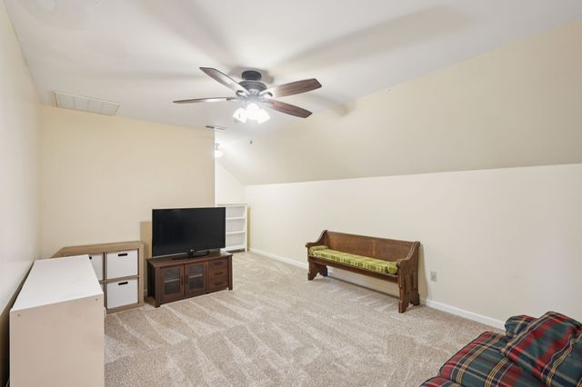 2397 Mt View Rd, Manchester, TN 37355