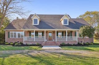 2397 Mt View Rd, Manchester, TN 37355