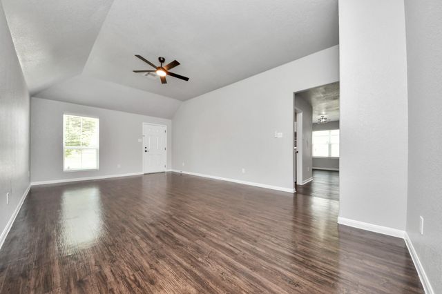 4707 Wheel Wright Trail, Rosenberg, TX 77471