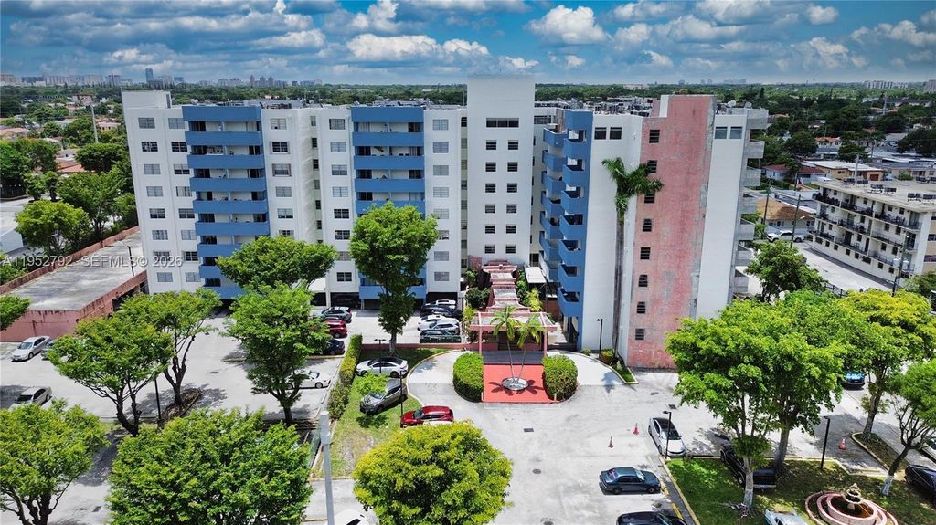 5050 NW 7th St 705, Miami, FL 33126