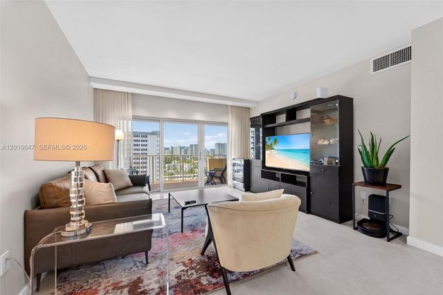 1980 S Ocean Dr 19L, Hallandale Beach, FL 33009