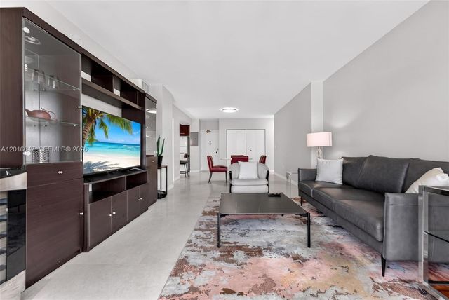 1980 S Ocean Dr 19L, Hallandale Beach, FL 33009