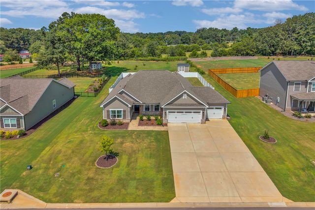 107 Arbor Woods Way, Easley, SC 29642