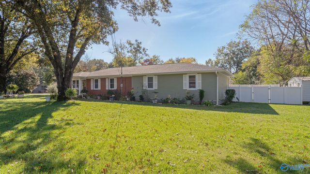 4901 Roebuck Road NW, Huntsville, AL 35810