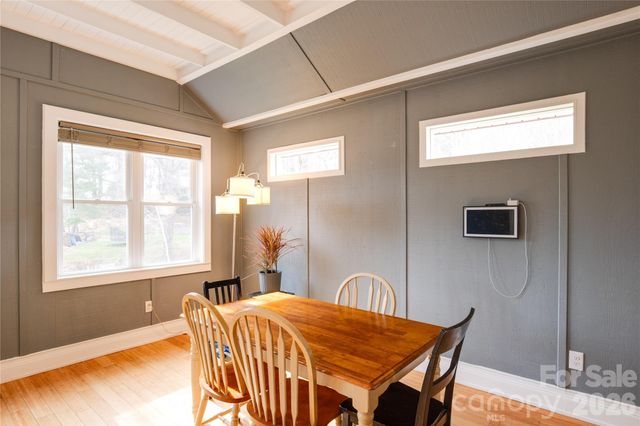 107 Shepard Way, Burnsville, NC 28714