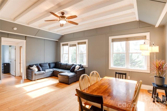 107 Shepard Way, Burnsville, NC 28714