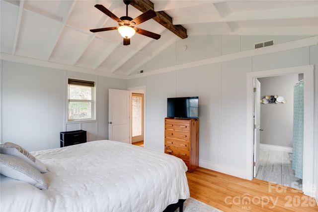 107 Shepard Way, Burnsville, NC 28714