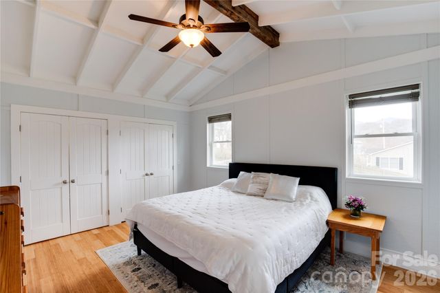 107 Shepard Way, Burnsville, NC 28714