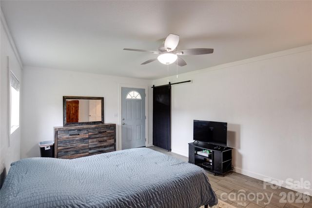 107 Shepard Way, Burnsville, NC 28714