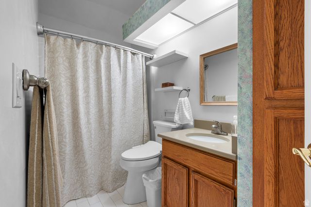 5458 S LIGHTHOUSE RD, Taylorsville, UT 84123