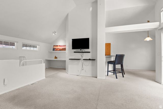 5458 S LIGHTHOUSE RD, Taylorsville, UT 84123