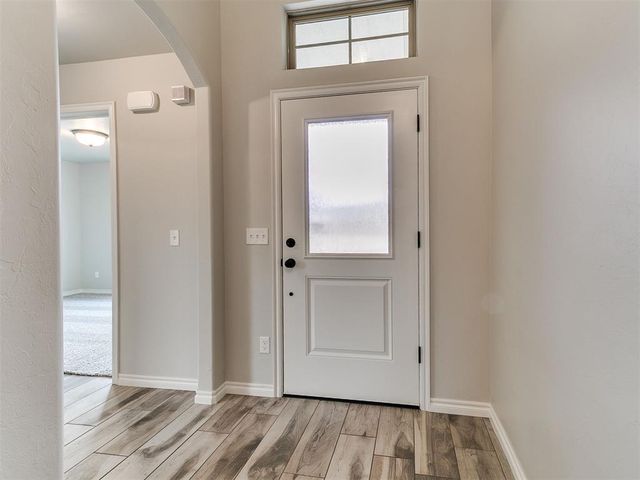 12104 Rockbed Drive, Yukon, OK 73099