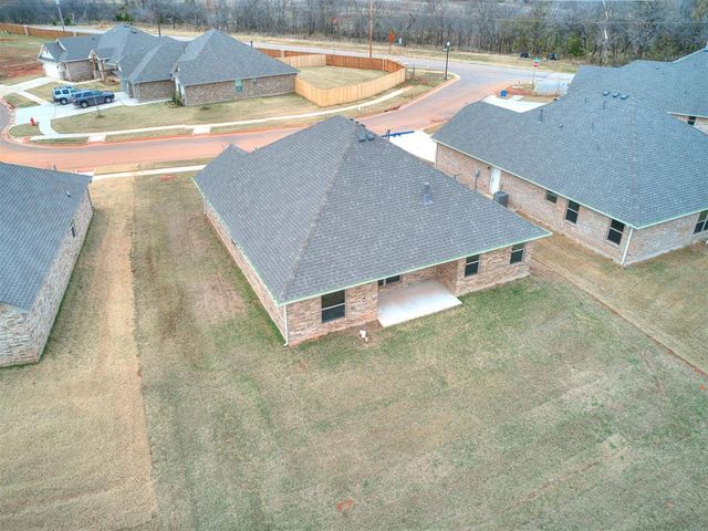 12104 Rockbed Drive, Yukon, OK 73099