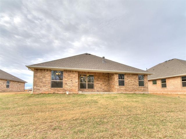 12104 Rockbed Drive, Yukon, OK 73099