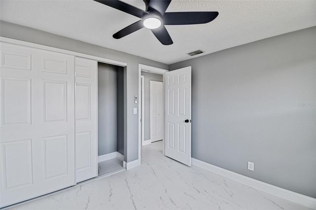 8801 THOUSAND OAKS COURT, Tampa, FL 33634