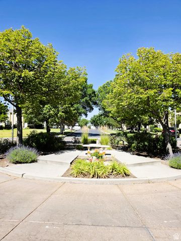 4789 W FOGGIA CT, West Jordan, UT 84084