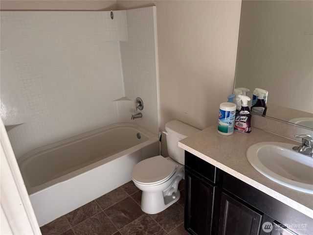 7046 Tahoe Drive SE, Tumwater, WA 98501