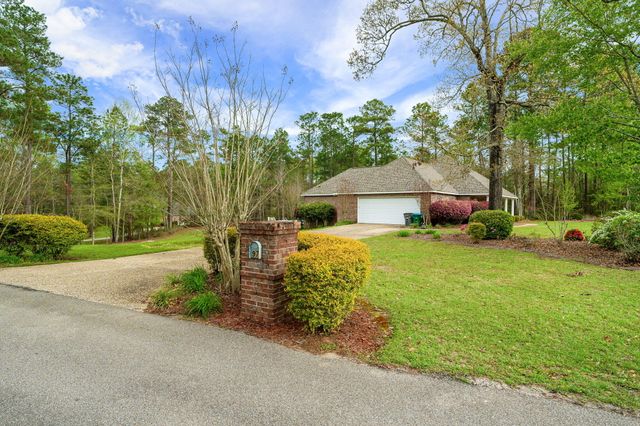 97 N Fork Dr., Petal, MS 39465