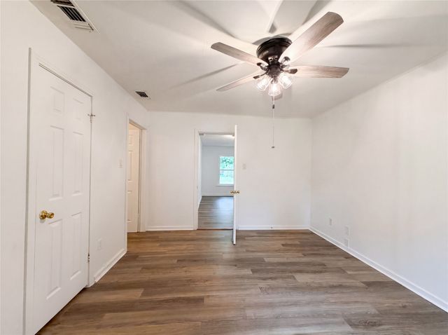 2724 Halbert Street, Fort Worth, TX 76112