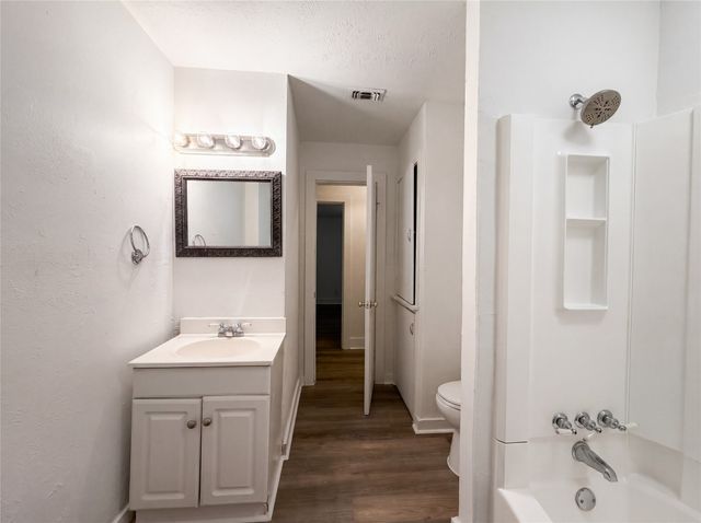 2724 Halbert Street, Fort Worth, TX 76112