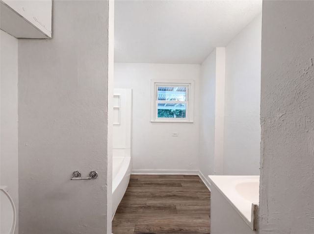 2724 Halbert Street, Fort Worth, TX 76112