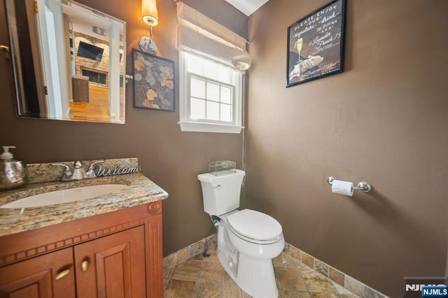 41 Ramsey Avenue, Ramsey, NJ 07446