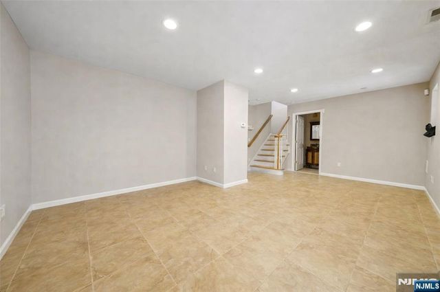 41 Ramsey Avenue, Ramsey, NJ 07446