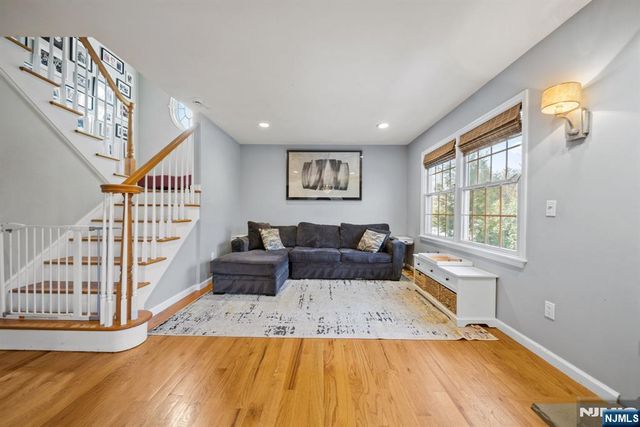 41 Ramsey Avenue, Ramsey, NJ 07446