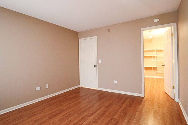 57 E Hattendorf Avenue 304, Roselle, IL 60172