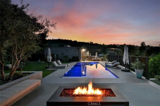 14753 Round Valley, Sherman Oaks, CA 91403