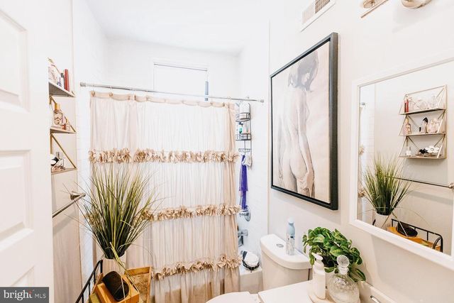 6330 NEWTOWN AVE, Philadelphia, PA 19111