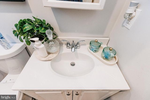 6330 NEWTOWN AVE, Philadelphia, PA 19111