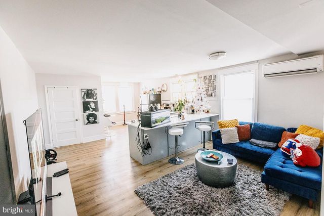 6330 NEWTOWN AVE, Philadelphia, PA 19111