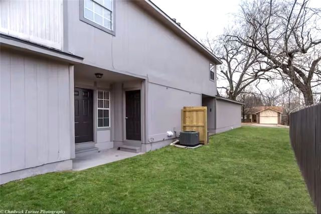 106 NW Park Street B, Bentonville, AR 72712