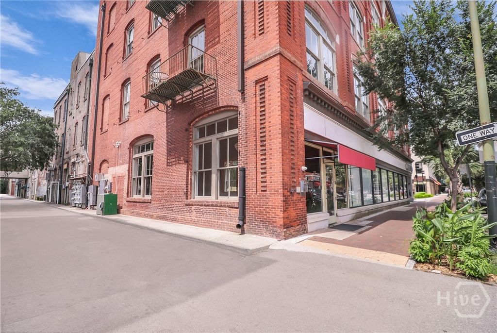 Image 2 of property listing at 101 Barnard Street 302, Savannah, GA 31401