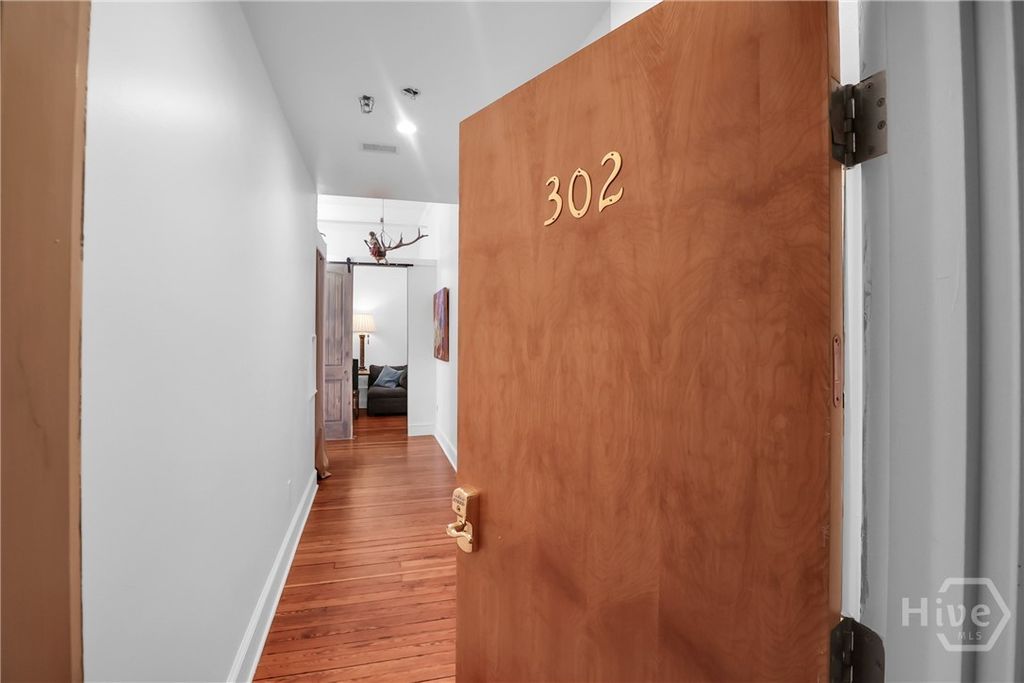 Image 8 of property listing at 101 Barnard Street 302, Savannah, GA 31401