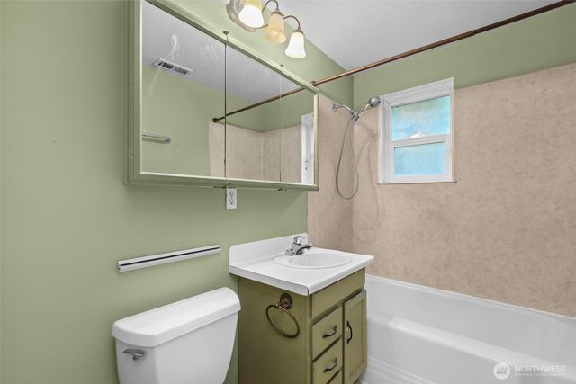 1011 NE 158th Street, Shoreline, WA 98155