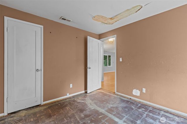 1011 NE 158th Street, Shoreline, WA 98155