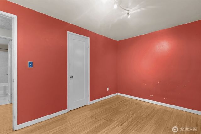 1011 NE 158th Street, Shoreline, WA 98155