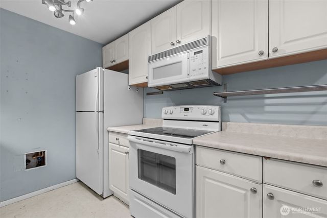 1011 NE 158th Street, Shoreline, WA 98155