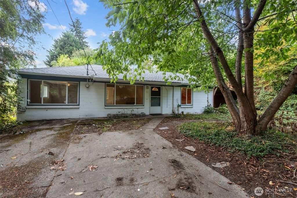 1011 NE 158th Street, Shoreline, WA 98155