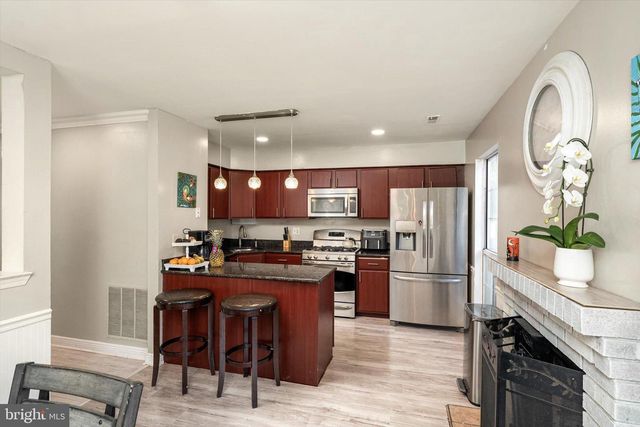 180 EVA CT, Jackson, NJ 08527