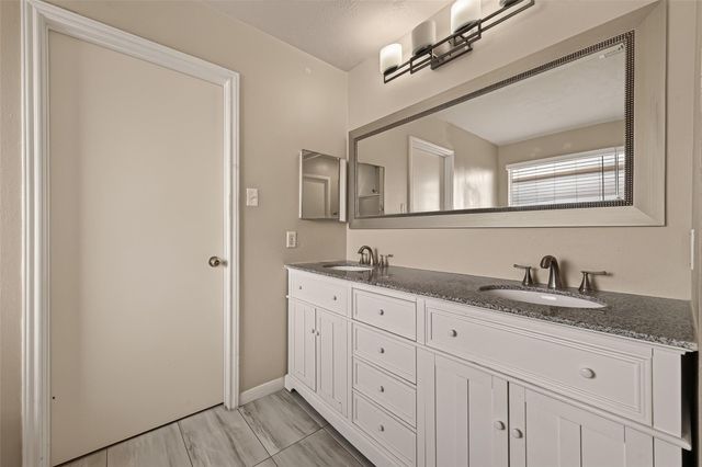 6631 Greenhouse Road, Katy, TX 77449